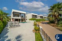 Upgraded | Remodelled 5 Bed | Golf Views