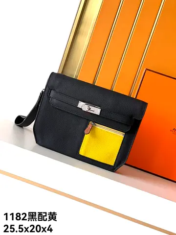 Black leather Hermes Kelly Depeches 25 pouch