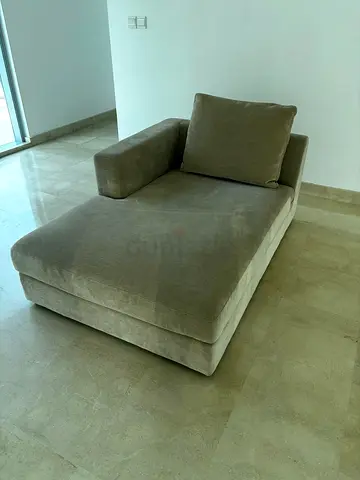 Single chaise lounge sofa in khaki fabric - excellent condition