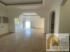 **Beautiful & Extra-Spacious 5-Bedroom Villa with Living Room and Large Majlis, Maid’s Room, Laund