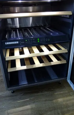 Liebherr Built-in Wine Cooler / Cellar - Stainless Steel, Wooden Shelves