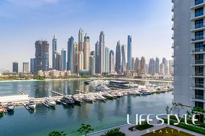 Marina Skyline View | Multiple Options