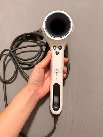 Hair dryer