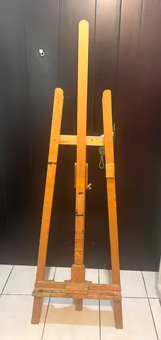 Easel board with Canvas