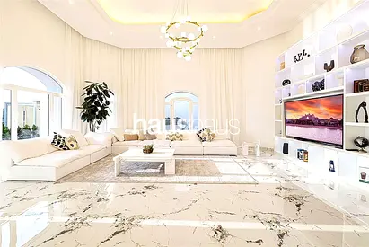 Upgraded | Private Pool | Brand New Furniture