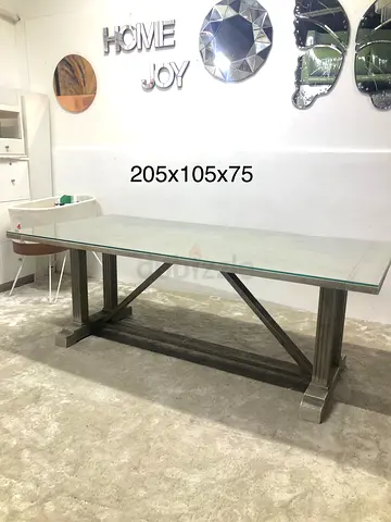 POTTERY BARN 8-seater Dining table