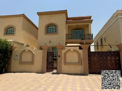 فيلا للايجار/غرفة خادمة/موقع استراتيجي و مطلوب في السوق /سعر مميز مقارنة بالموقع /ارتداد خارجي كبير