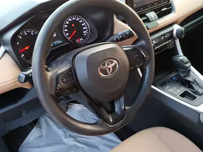 صورة 7 لـ 2023 Toyota RAV 4