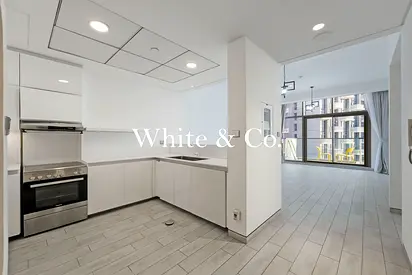 HIGH FLOOR | UNOBSTRUCTED VIEW | READY NOW