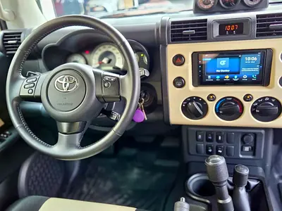 صورة 9 لـ 2023 Toyota FJ CRUISER