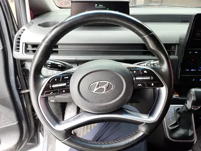 2022 Hyundai STARIA photo 11
