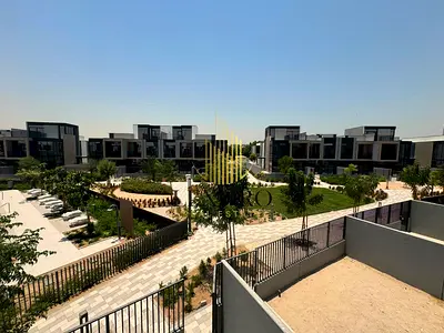 Spacious Family Home | Prime Location | Park View