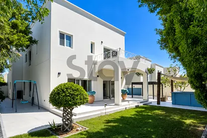 Exclusive | Upgraded 4 Bed | November Move In
