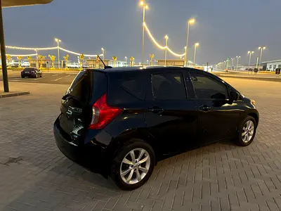 2015 Nissan VERSA 照片 4