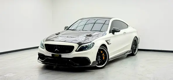 2021 Mercedes Benz C63 S AMG, Warranty, Carbon Fiber Package, Very Low Km, Excellent Condition