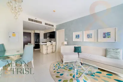 The Signature l Luxury Living l Burj & View