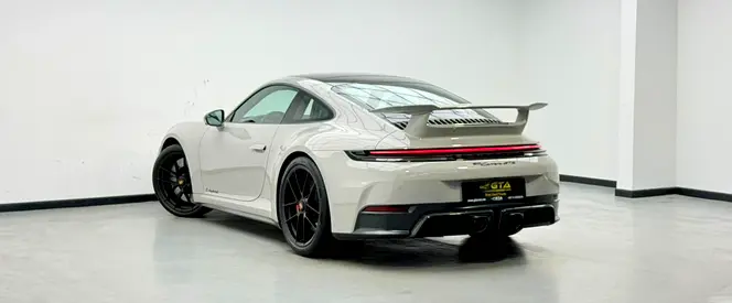 صورة 6 لـ 2026 Porsche 911
