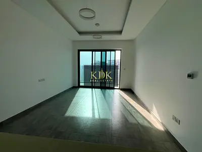 Corner 2BR Apartment | Downtown City View | Large Balcony