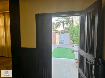 موقع مميز/خالي غير مؤجر /المكيفات متوفره/قرب نادي الشعب