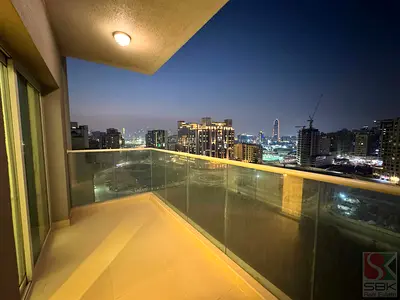 Spacious 2 BR Flat