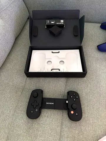 8BitDo Mobile Bluetooth Gamepad - Good Condition with Box