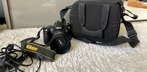 Nikon D5300 DSLR Camera with Lens and Carrying Bag
