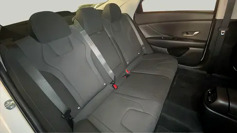 2025 Hyundai ELANTRA 照片 10
