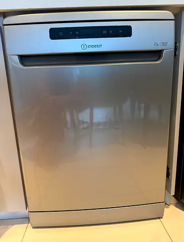 Indesit Dishwasher, new OP: 2300 AED