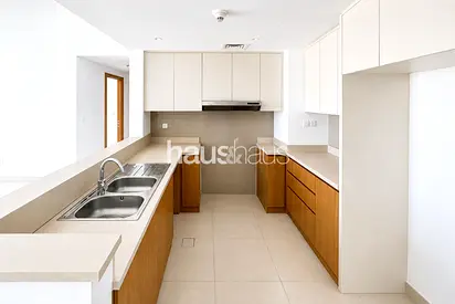 High Floor | Vacant | Maid's Room