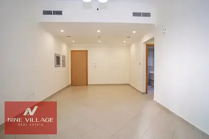 Modern 1 BHK - Close Kitchen - Spacious Layout