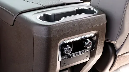 صورة مصغرة 18 لـ 2026 GMC YUKON