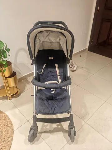 Lightweight baby stroller - good condition