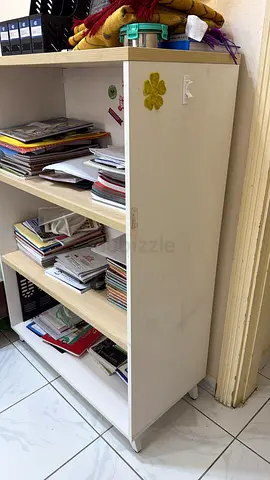 White 4-Shelf Bookcase / Storage Shelf - Good Condition