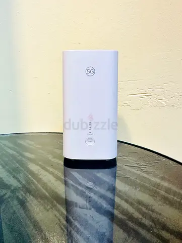 Huawei CPE 5 5G Router 3600Mbps SIM Slot – Excellent Condition