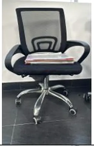 Black Mesh Ergonomic Office Chair with Adjustable Height