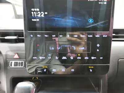 2022 Hyundai STARIA photo 14