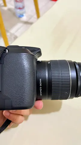 EOS 250D Canon DSLR with 18-55mm Lens (with macro adapter) - Good working condition