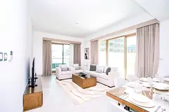 Premium Unit | Vibrant | Vacant