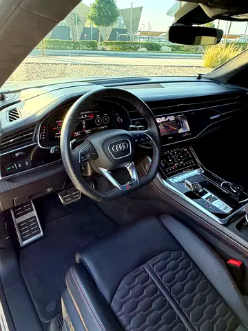 صورة 7 لـ 2020 AUDI RS Q8