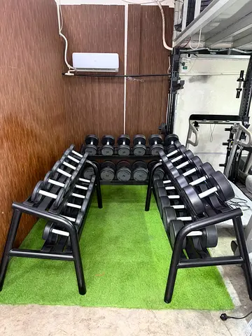 Set of Rubber Coated Dumbbells with Racks - Good Condition. 8kg x2
20kg x2
22kg x2
24kg x2
26kg x2
2