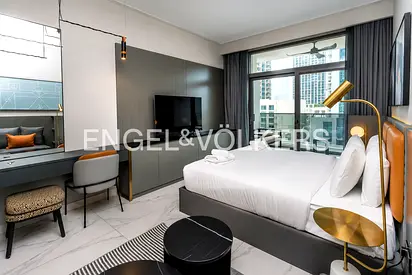 Modern Studio | Luxury | Furnished | Vacant