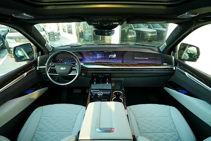 صورة 9 لـ 2026 Cadillac ESCALADE