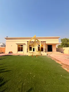 UPGRADED STANDALONE | CONTEMPORARY I PRIVATE GARDEN I MAID ROOM