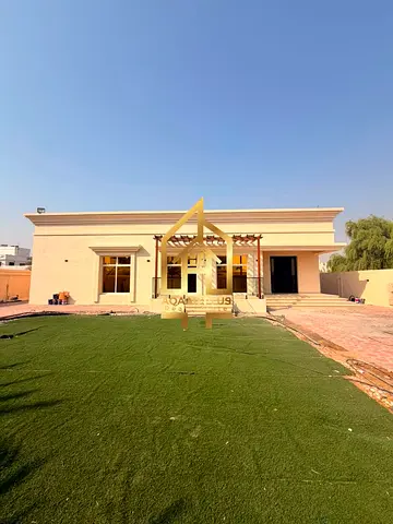 UPGRADED STANDALONE | CONTEMPORARY I PRIVATE GARDEN I MAID ROOM