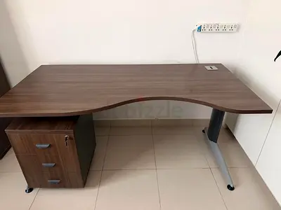 Desk and Drawers set