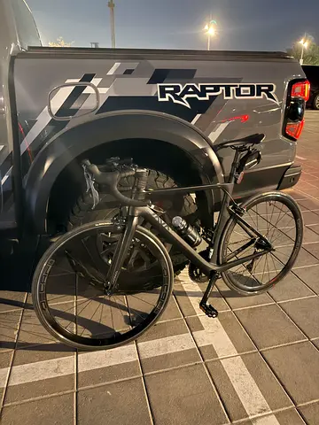 Lightweight Carbon Road Bike - Full Carbon Frame, Ready to Ride ,JAVA