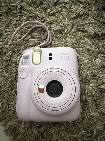 Fujifilm Instax Mini 12 Instant Camera - Violet, Good Condition Never Been Used