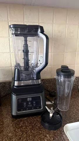 Ninja Professional Blender with To-Go Cup - Good Condition
