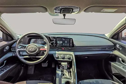 2025 Hyundai ELANTRA 照片 9