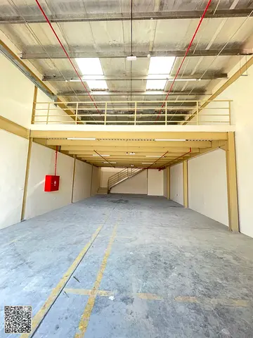 Ready-to-use warehouses suitable for all commercial activities, first user
